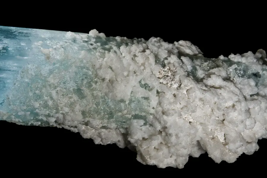 Aigue-marine bleu clair