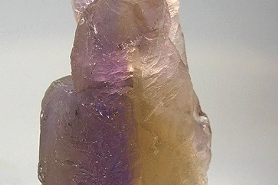 Amétrine, violet jaune orangé