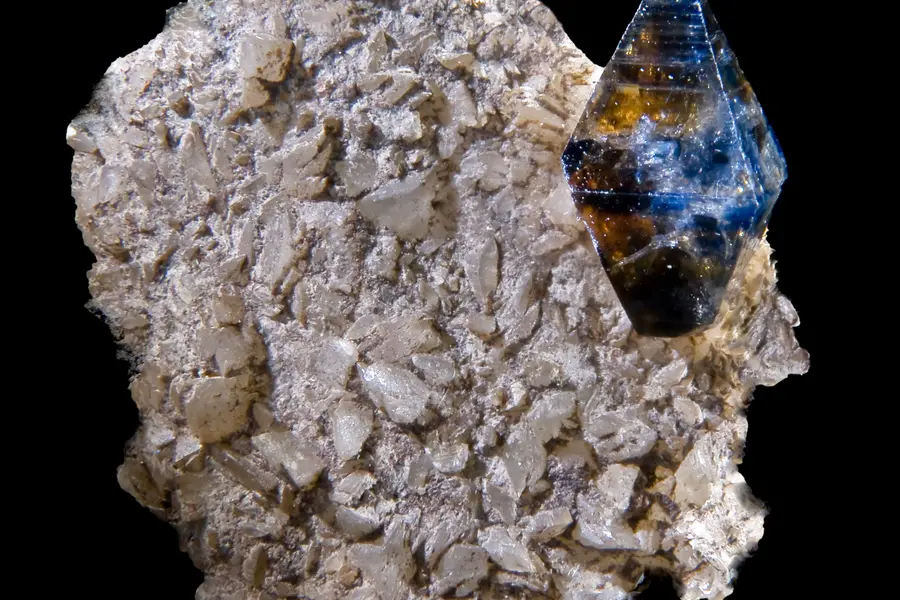 Anatase, bleu brun noir