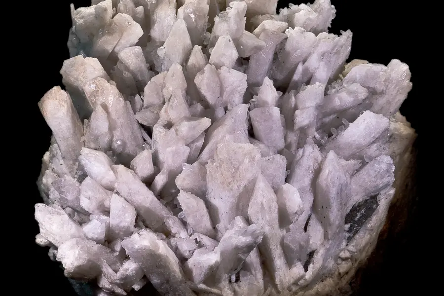 Danburite, incolore rose pâle jaune