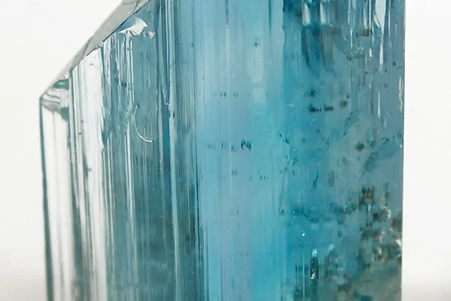 Euclase, bleu bleu-vert incolore