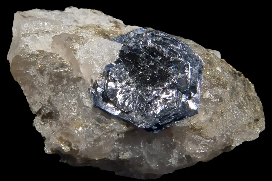 Molybdénite, gris-bleu métallique gris plomb