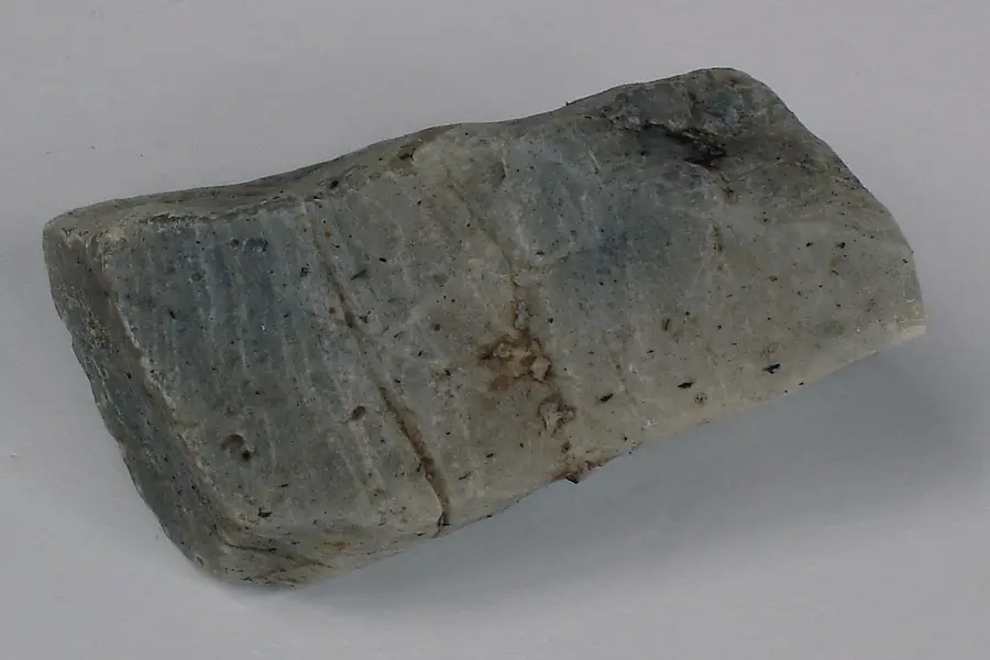 Néphéline, gris incolore blanc