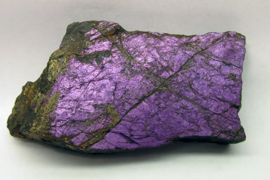 Purpurite, violet pourpre