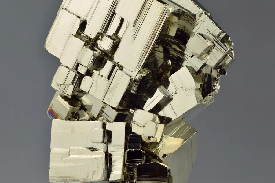 Pyrite dorée cubique