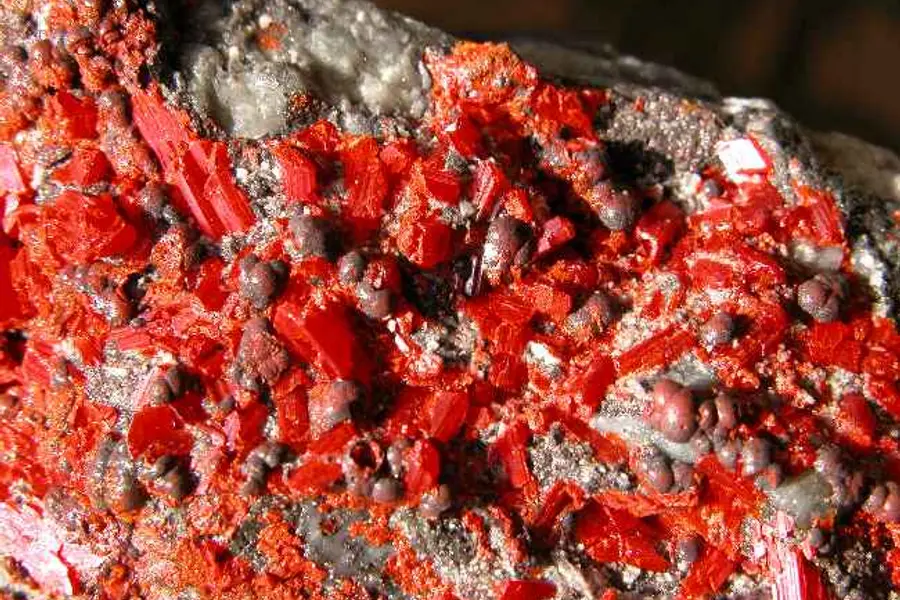 Réalgar, rouge-orange rouge