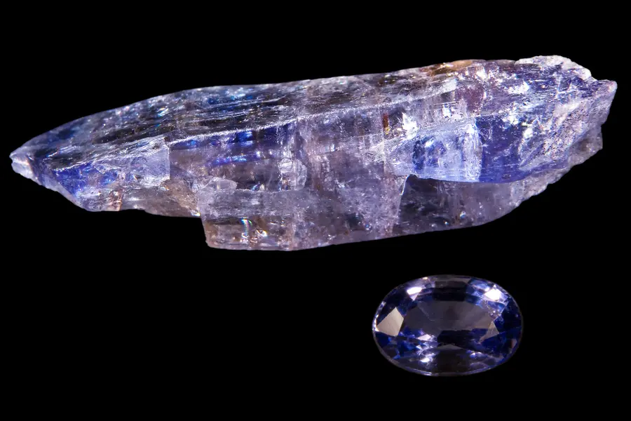 Tanzanite, bleu-violet