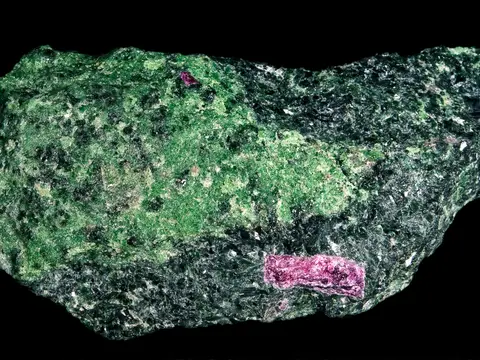 Thulite