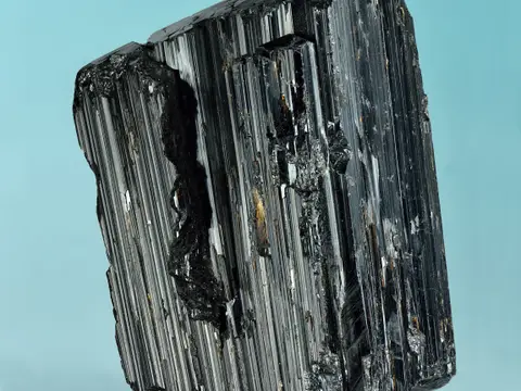 Tourmaline noire, la grande pierre de protection