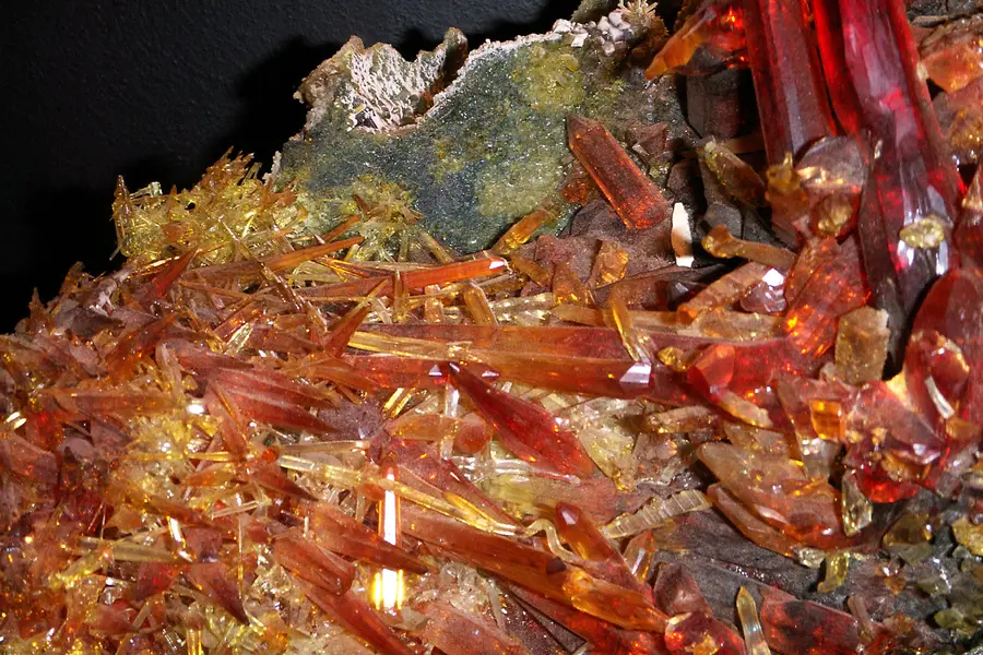 Zincite, rouge orange jaune
