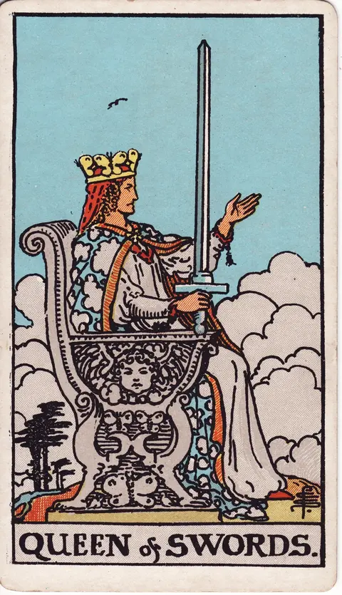 Carte Reine d’Épées du tarot