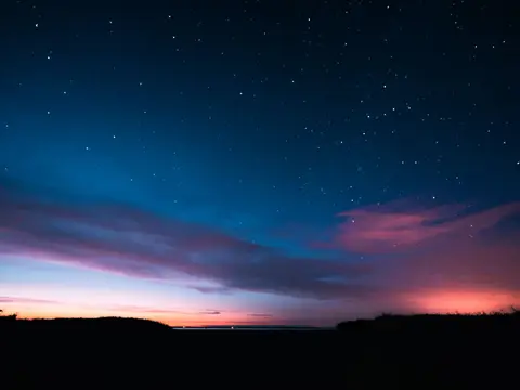 Horizon au lever du jour, signe ascendant à l'est