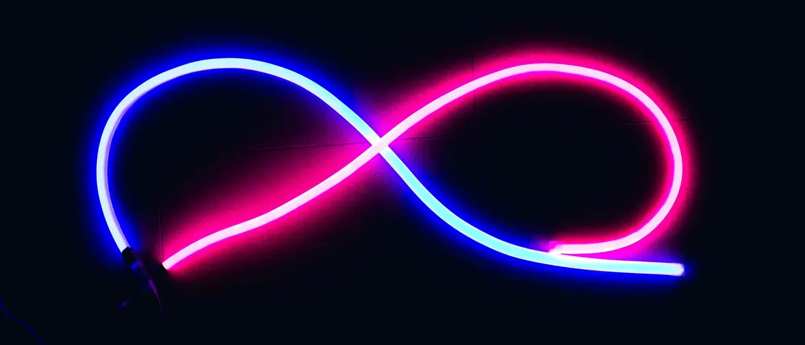 Le symbole de l'infini, ou lemniscate, en forme de huit couché